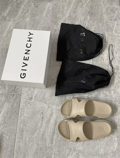 givenchy paris flip flops|Givenchy marshmallow slide.